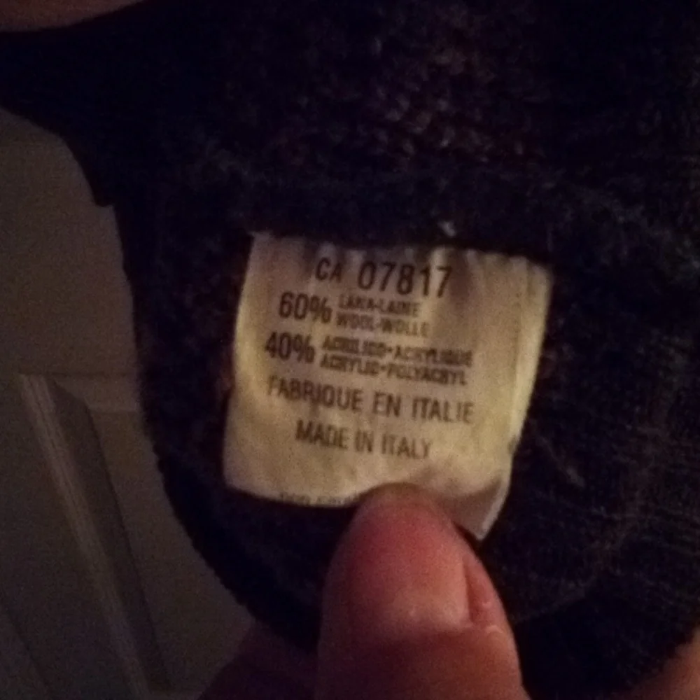 Made in Italy HOST PICK๐Men's Vintage Sweater faux leather trim Made in Italy - Picture 2 of 6